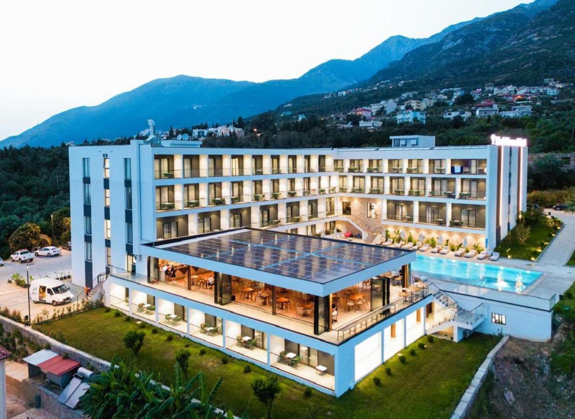 Black Diamond Hotel Dhërmi Exterior foto